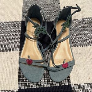 🆕 Unisa womens denim sandal with cherry & leaf rhinestone trim - size 9m
